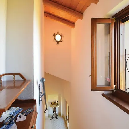 Two-bedroom In Bussolengo Apartament *