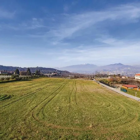 Two-bedroom In Bussolengo